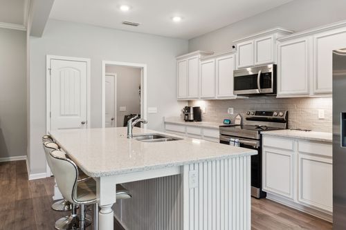 3608 Stormy Ln, Rockvale, TN, 37153-6501 | Card Image