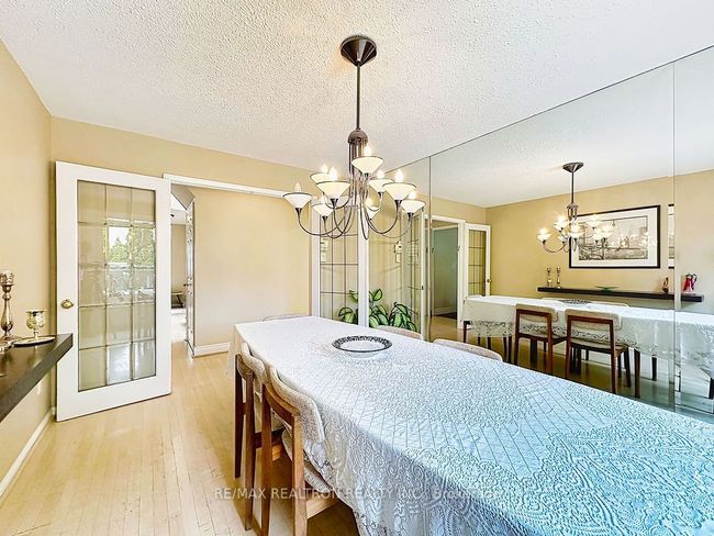 17 Colvin Cres, House other with 5 bedrooms, 4 bathrooms and 3 parking in Thornhill ON | Image 21