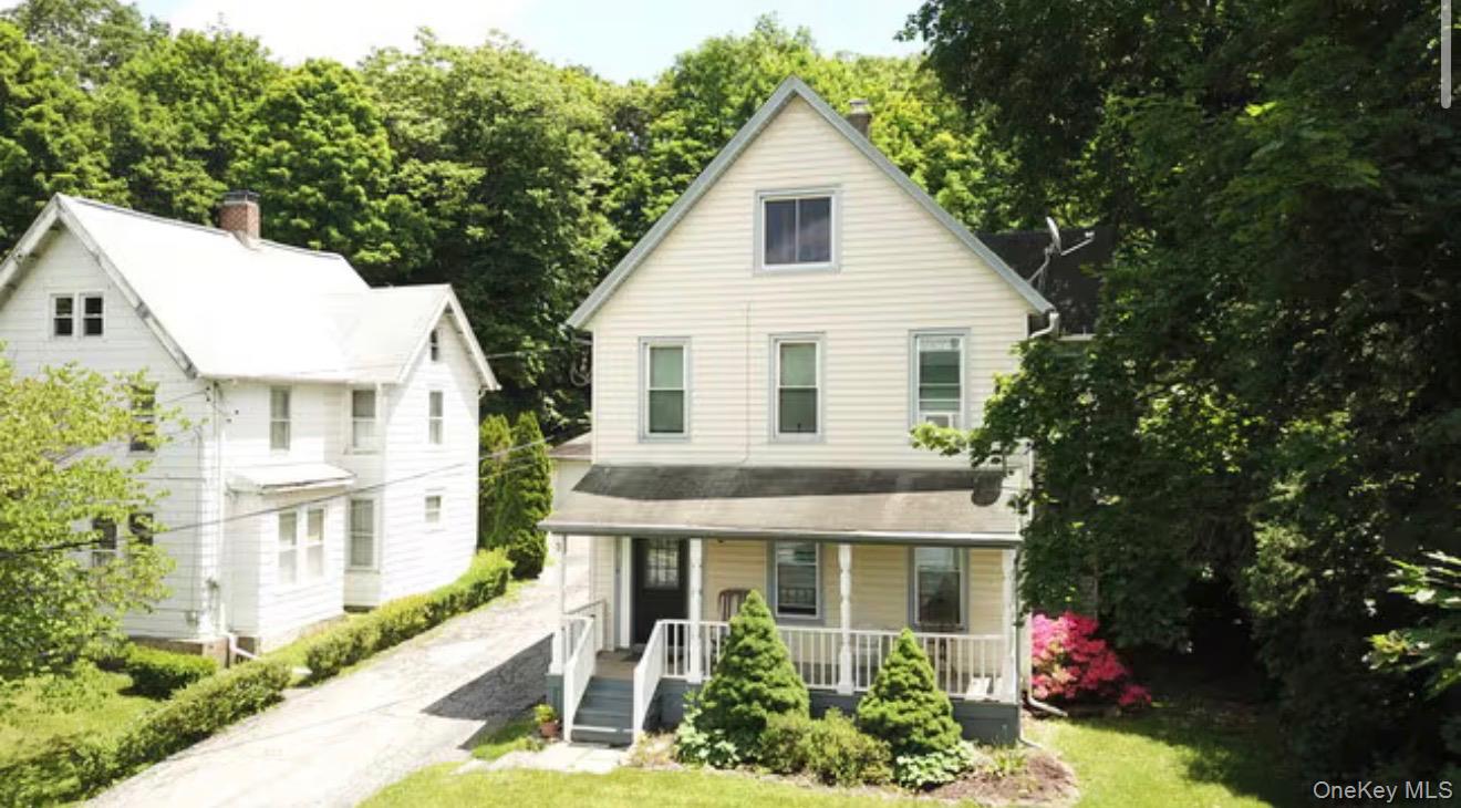 Residential Lease in Lloyd 2
