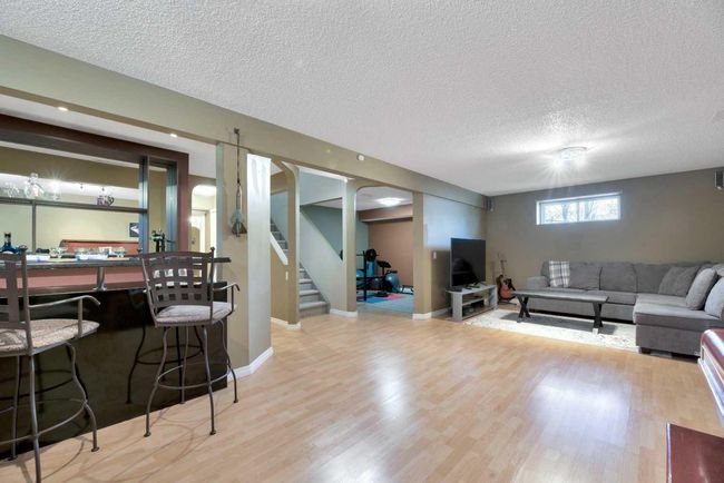 266 Rockborough Green Nw, House other with 5 bedrooms, 4 bathrooms and 4 parking in Calgary AB | Image 25