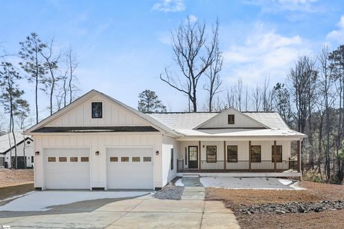 115 Elliott Cir, Mc Cormick, SC, 29835-4242 | Card Image
