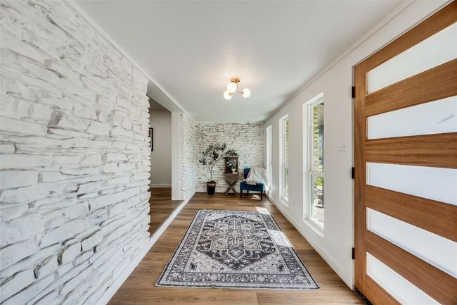 11704 Indianhead Dr, House other with 3 bedrooms, 2 bathrooms and 4 parking in Austin TX | Image 4