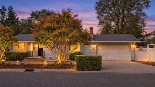 69 N Pioneer Cir, Jackson, CA, 95642-2615 | Card Image
