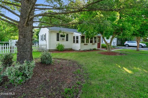 50 Washington Ave, Coxsackie, NY, 12051-1106 | Card Image