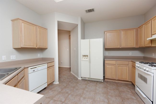 3112 Wavecrest Blvd, House other with 3 bedrooms, 2 bathrooms and null parking in Austin TX | Image 9