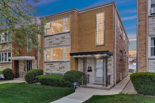 2-5420 N Central Ave, Chicago, IL, 60630-1305 | Card Image