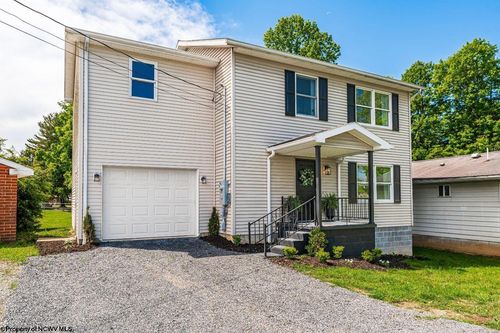 512 Wheeling Street, Morgantown, WV, 26501 | Card Image