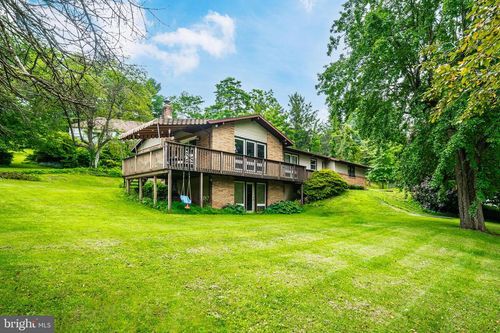 1403 Beverly Hills Rd, Coopersburg, PA, 18036-1854 | Card Image