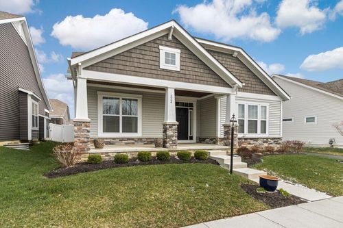 224 Honeywood Dr N, Galena, OH, 43021-7611 | Card Image