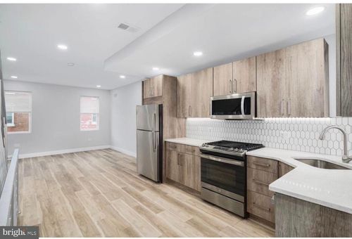 23 E Silver St, PHILADELPHIA, PA, 19134-3309 | Card Image