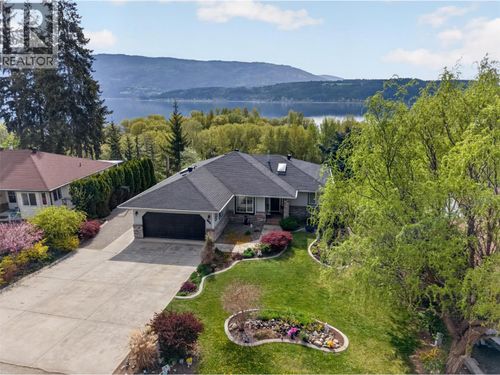 3714 Bastionview Rd, Tappen, BC, V0E2X1 | Card Image