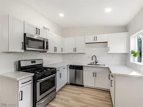 2532 Flower Ave, North Las Vegas, NV, 89030-7302 | Card Image