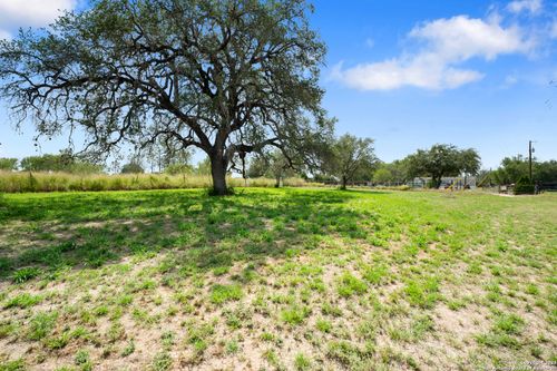 1 ACRE (TRACT) Out Of 1081 Cr 773, Devine, TX, 78016 | Card Image