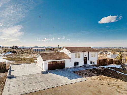 697 Clover Dr, Spring Creek, NV, 89815-6905 | Card Image
