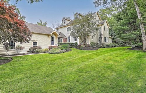 10 Owl Tree Ln, East Greenwich, RI, 02818-1389 | Card Image