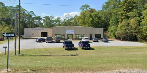 8201 Highway 63, Moss Point, MS, 39562-6010 | Card Image