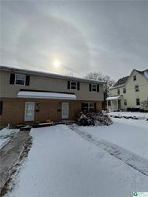 818 William St, Pen Argyl, PA, 18072-1778 | Card Image