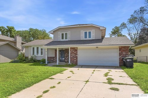 6107 S 95th St, Omaha, NE, 68127-4022 | Card Image