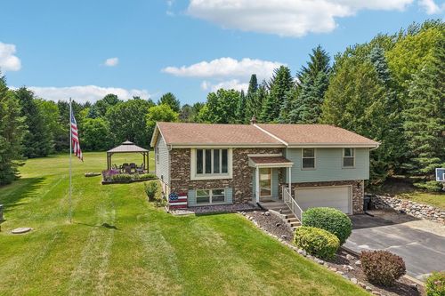 S86W31341 Meyer Drive, Mukwonago, WI, 53149 | Card Image