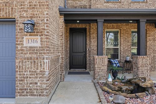 1316 Realoaks Dr, Fort Worth, TX, 76131-3366 | Card Image