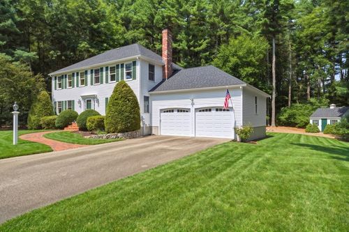 25 Charles Samuel Way, Wrentham, MA, 02093-1158 | Card Image
