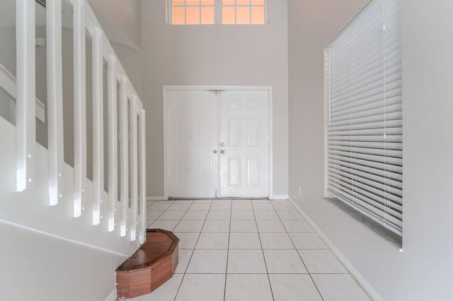 1568 Sw 106 Th Ave, House other with 3 bedrooms, 3 bathrooms and null parking in Pembroke Pines FL | Image 5