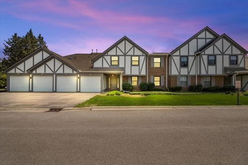 17c-466 Elizabeth Dr, Wood Dale, IL, 60191-2335 | Card Image