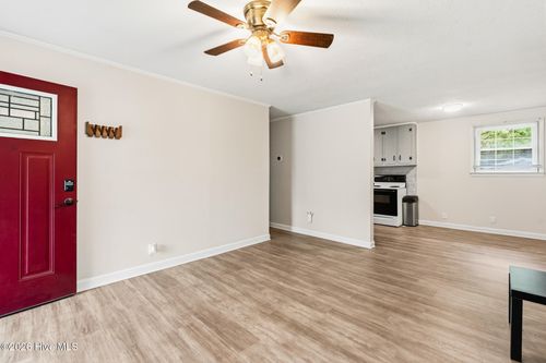 275 Peggy Mill Rd, Hamlet, NC, 28345-8057 | Card Image