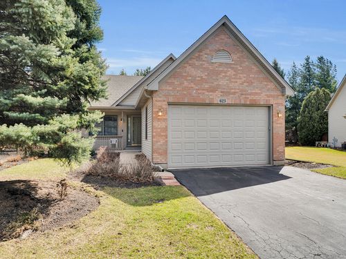 623 Hampshire Dr, Hampshire, IL, 60140-9661 | Card Image
