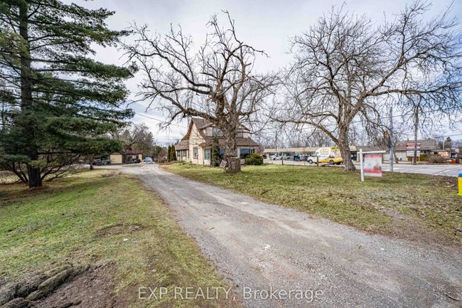 21082 Dalton Rd, Home with 4 bedrooms, 3 bathrooms and 6 parking in Jacksons Point ON | Image 10