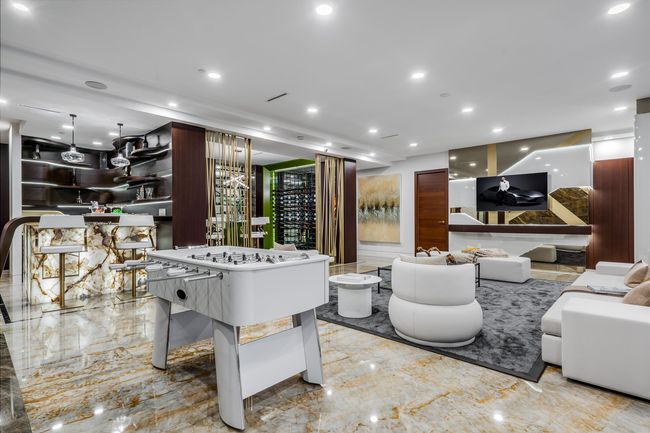 1123 Crestline Rd, House other with 6 bedrooms, 9 bathrooms and 8 parking in West Vancouver BC | Image 32