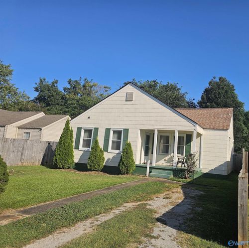 3916 Birch Ave Sw, Huntsville, AL, 35805-3412 | Card Image