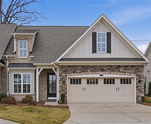 3518 Cliffmoor Ct, Winston-Salem, NC, 27104-2968 | Card Image