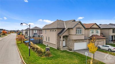 243 Balikun Hts, House other with 4 bedrooms, 3 bathrooms and 6 parking in Stittsville ON | Image 3