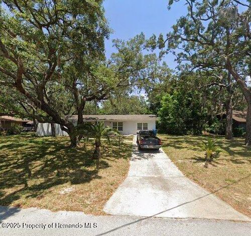 8179 Apple Orchard Rd, SPRING HILL, FL, 34606-5109 | Card Image