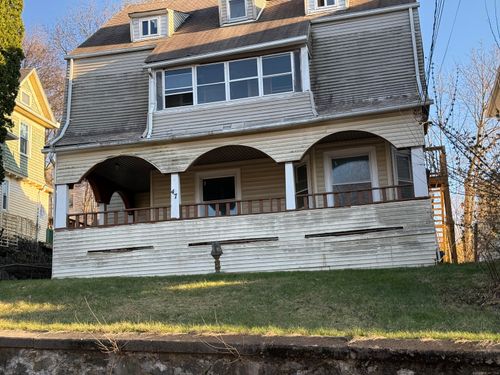 47 Chapman Ave, Waterbury, CT, 06710-1306 | Card Image