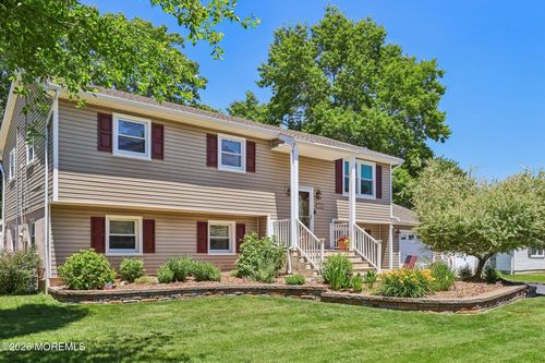 114 Outboard Ave, Manahawkin, NJ, 08050-1864 | Card Image