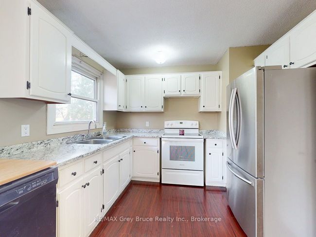 062706 Sunny Valley Rd, House other with 4 bedrooms, 2 bathrooms and 8 parking in Georgian Bluffs ON | Image 17