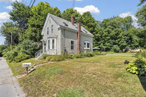 65 High St, Windham, ME, 04062-4106 | Card Image