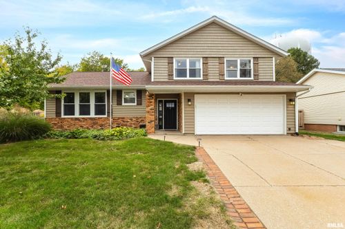 5804 Lillie Ave, Davenport, IA, 52806-1852 | Card Image