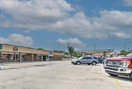 350 N Locust St, Manteno, IL, 60950-1261 | Card Image