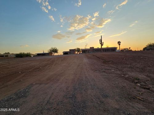 522 S Cortez Rd, Apache Junction, AZ, 85119-2642 | Card Image