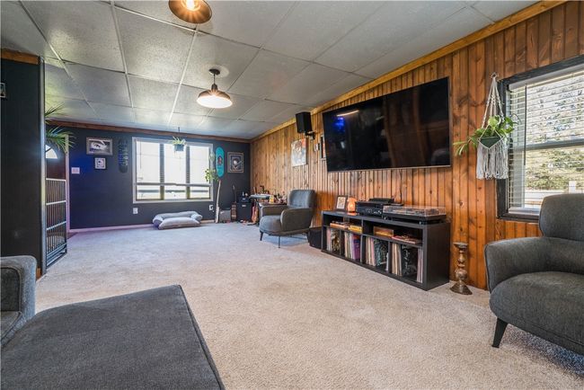337 Whitestown Rd, House other with 3 bedrooms, 1 bathrooms and 6 parking in Butler PA | Image 7
