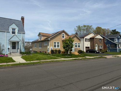 56 Tredeau St, Hartford, CT, 06114-3051 | Card Image