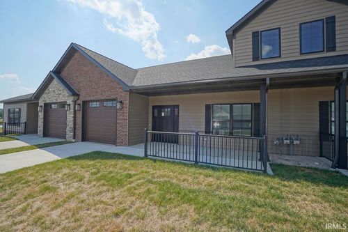 3879 High Pointe Ln, Newburgh, IN, 47630-8273 | Card Image