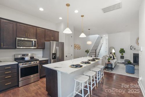 11410 Founders Park Ln, Pineville, NC, 28134-7482 | Card Image