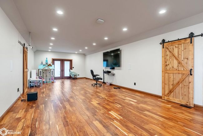 27501 Highway 149, House other with 3 bedrooms, 2 bathrooms and null parking in Sigourney IA | Image 14