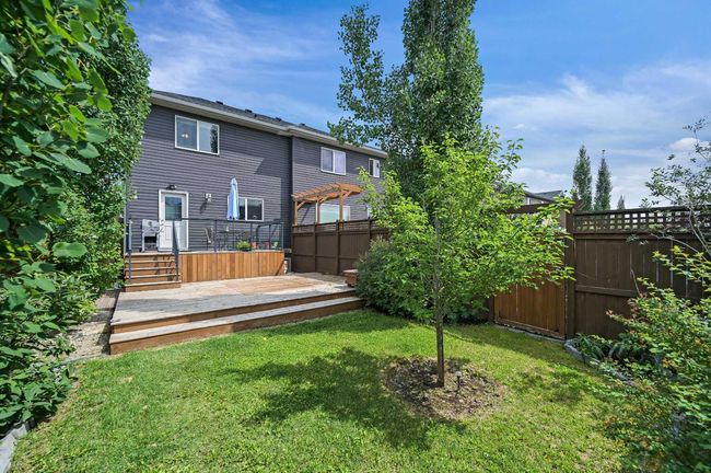 41 Legacy Gate Se, Home with 3 bedrooms, 4 bathrooms and 2 parking in Calgary AB | Image 43