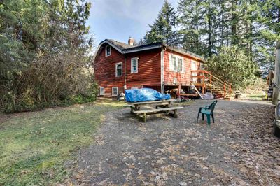 24216 Dewdney Trunk Rd, House other with 3 bedrooms, 1 bathrooms and null parking in Maple Ridge BC | Image 3