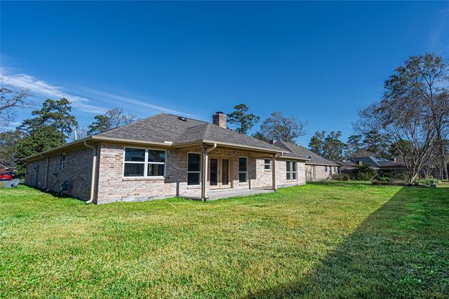 8006 17 Th Green Dr, House other with 3 bedrooms, 2 bathrooms and 2 parking in Humble TX | Image 31